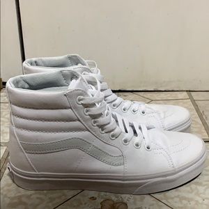 Vans Sk8 Hi Skate Shoe (True White)